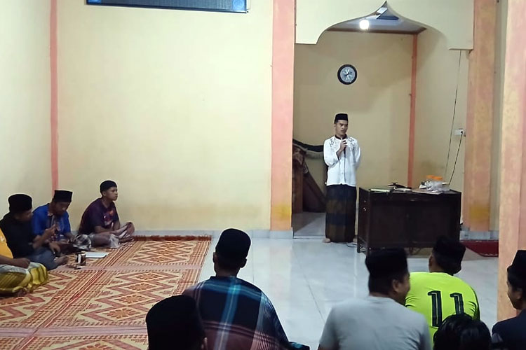Suasana kegiatan Muhadarah di Pondok Pesantren Madinatul Ilmi Nurul Ikhlas Lubuak Aro Tandikek.