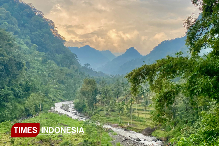 Menyusuri Sungai Rabunan, Keheningan di Kaki Gunung Argopuro
