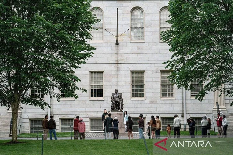 Suasana kampus Universitas Harvard di Cambridge, Massachusetts, Amerika Serikat (24/5/2025). (Foto: ANTARA/Xinhua/Ziyu Julian Zhu)