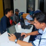 Dukcapil Lombok Barat Tetap Layani Warga di Hari Libur, Jemput Bola Migrasi Adminduk di Labuapi