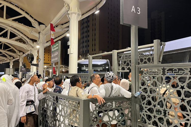 Jemaah-Haji-Indonesia-a.jpg