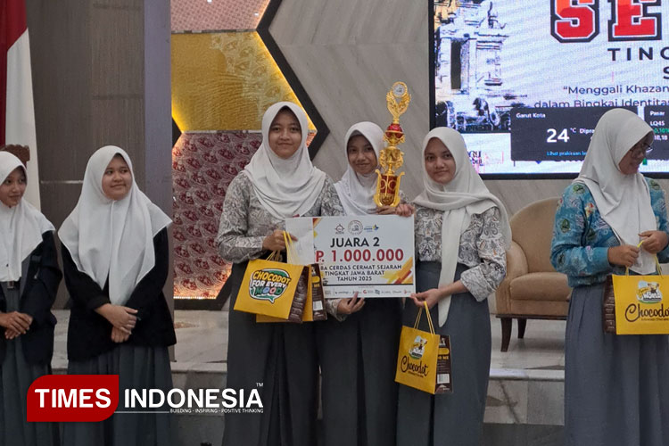 Harumkan Nama Cianjur, SMAN 1 Sukanagara Raih Juara 2 LCC Sejarah Tingkat Jawa Barat