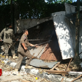 Puluhan Bangunan Liar di Dua Kawasan Kota Kediri Ditertibkan