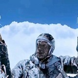 Terseret Angin Hingga Ketinggian 8,6 Km, Tubuh Penerjun Paralayang China Dipenuhi Es