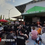 Berkesenian di Probolinggo, Gandes Gelar Acara HUT ke-9 di Halaman Gedung Kesenian