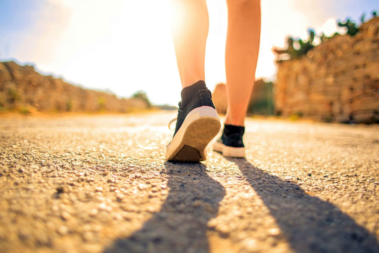 Japanese Walking, latihan jalan interval dari Jepang, efektif tingkatkan kebugaran dan cocok untuk semua usia. (Foto: Pexels)