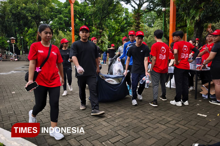 Binus-2.jpg