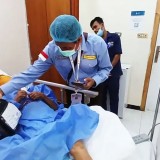 Jemaah Haji Lansia Rentan Cedera Tulang, Akibat Terjatuh saat Turun dari Bus dan Terpeleset ketika Ibadah