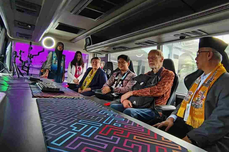 Kolaborasi JEN, UIN Malang, dan PP Bahrul Maghfiroh Hasilkan Jaring Digilab dan Mobile Lab AI, Apa Itu?