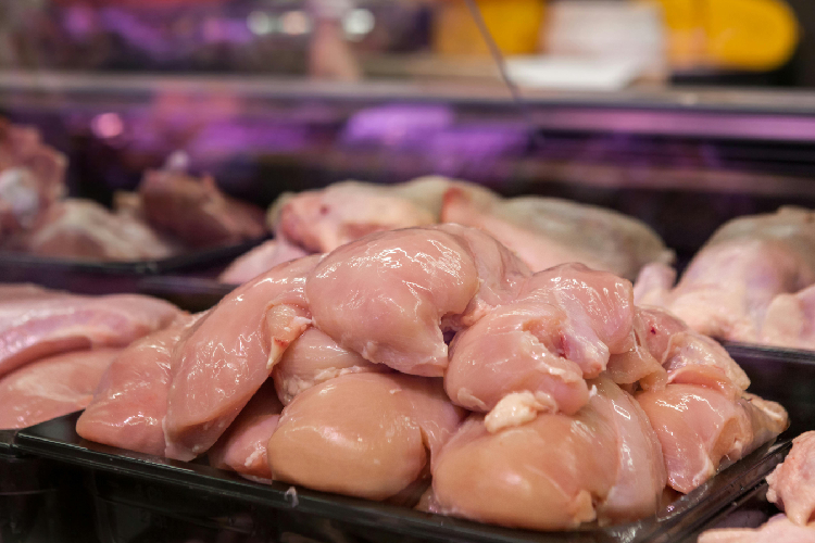 Jangan Asal Beli, Ini Cara Cek Daging Ayam Segar Agar Masakan Lebih Lezat dan Sehat