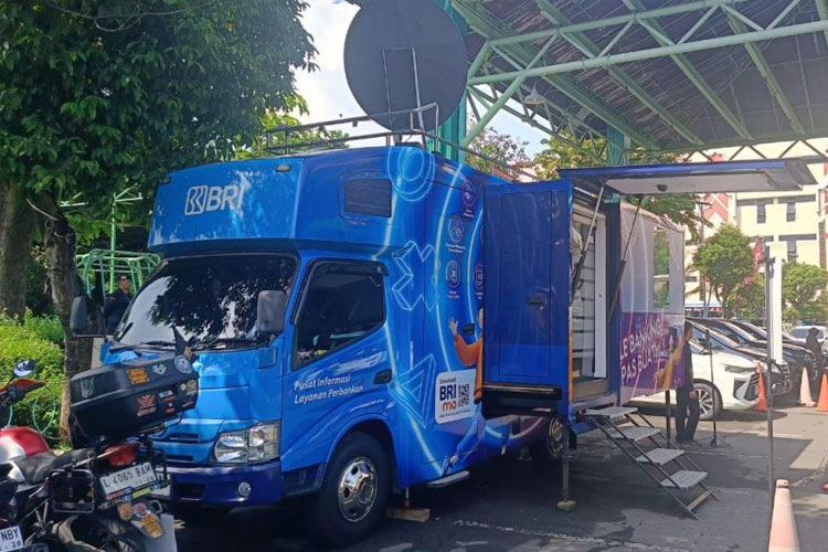 Layanan E-Buzz BRI RO Surabaya hadir di Asrama Haji Sukolilo Surabaya.(Dok.BRI Surabaya)