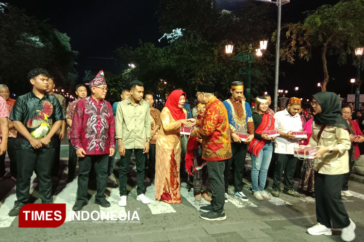 Parade Seni Nusantara 2025 di Malioboro, Wali Kota Yogyakarta Gaungkan Salam Pancasila