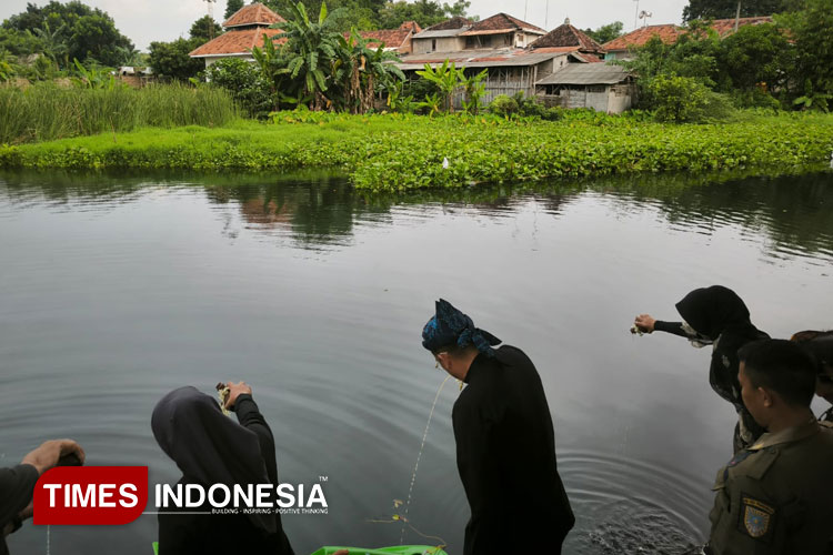 Sumber-air-sentong.jpg