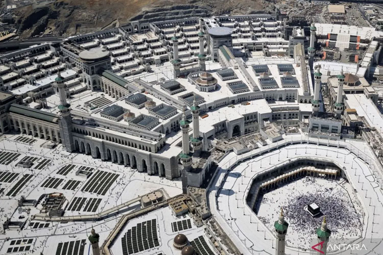 Arab Saudi Perpendek Waktu Tunggu Adzan dan Iqamah di Makkah Selama Musim Haji