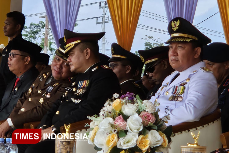 Aliong Mus Memberi Sinyal Dukungan ke Pasangan Sashabila Mus dan La Ode Yasir?