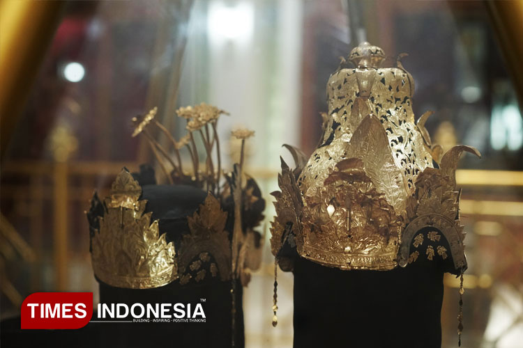 Mahkota-Binokasih.jpg