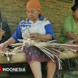 Banyuwangi Batasi Kantong Plastik, Besek Bambu Kembali Jadi Primadona