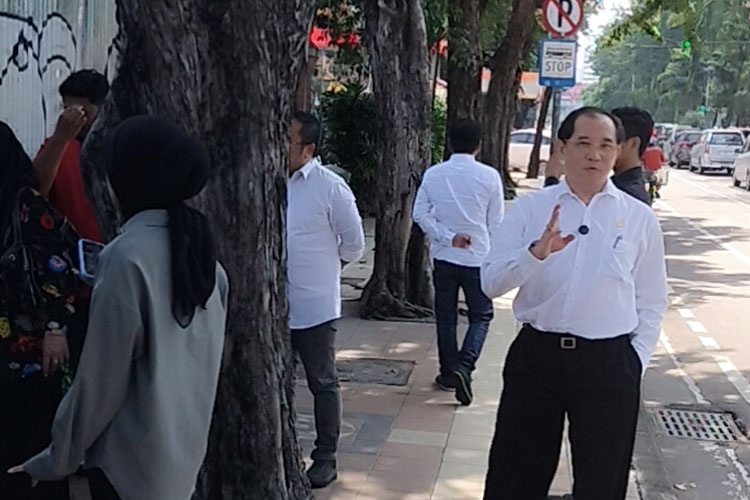 Sidak Komisi D ke pembongkaran bangunan diduga cagar budaya di Jalan Darmo No. 30. (Foto: Dok. Komisi D)