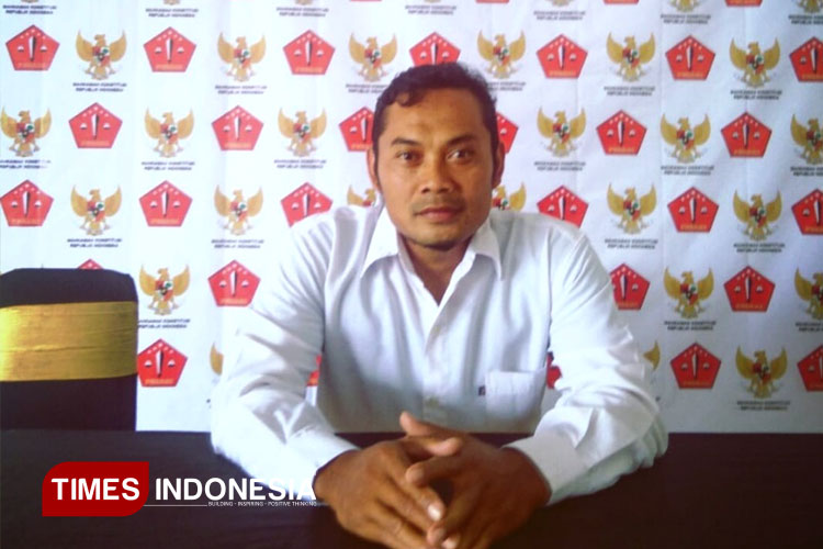 Subari, S.Sy, Kuasa Hukum Rusmi dalam perkara perdata sengketa hak kepemilikan tanah karena digugat oleh mantan Kades Jubel Kidul Nuril Huda dan istrinya Suriati. (FOTO: Moch. Nuril Huda/ TIMES Indonesia)