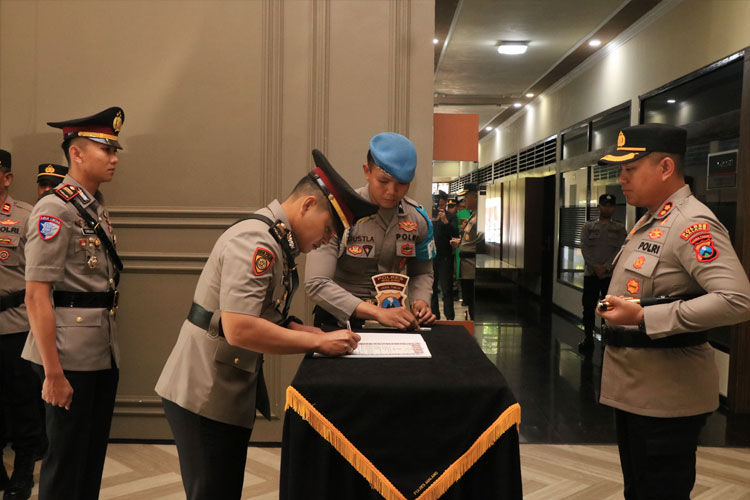 Tugas-ke-Polda-Jatim-3.jpg