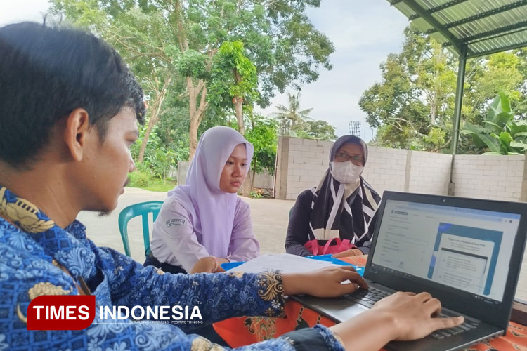 Antisipasi Kendala, SMA di Banyuwangi Siapkan Tim IT Bantu Upload Berkas SPMB
