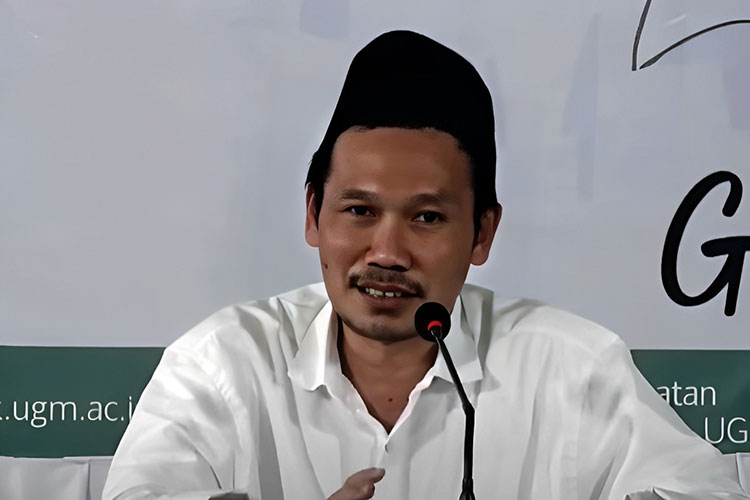 Gus Baha saat mengaji di UGM Yogyakarta. (Foto: Tangkapan Layar)