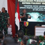 Amankan 43 Kg Sabu, Tiga Prajurit Masalembu Diganjar Penghargaan oleh Pangdam Brawijaya