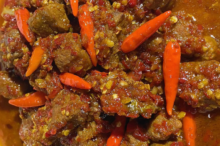 Oseng Mercon Daging Sapi. (Foto: diahh.dps/Instagram)