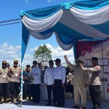 Prabowo Lepas Ekspor Jagung Bengkayang 1.200 Ton ke Malaysia