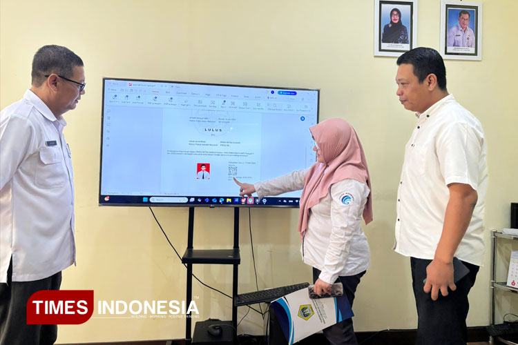 Gresik Jadi yang Pertama Terapkan E-Ijazah, Diskominfo Fasilitasi TTE dan Pembuatan Akun