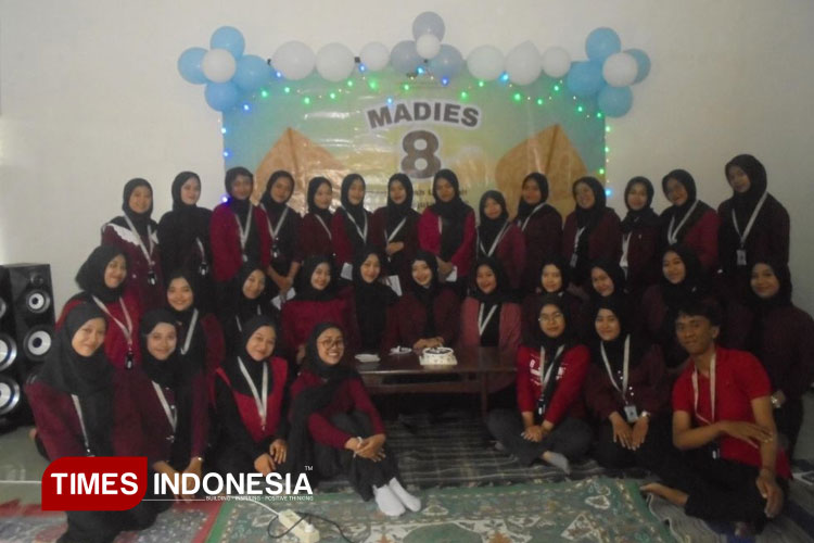 Kemeriahan Dies Natalis 2025 UKM Seni Tari “Melati Sekar Langit” Unisma Malang dengan tema Dari Sebuah Langkah Tercipta Sejuta Kisah. (FOTO: AJP TIMES Indonesia)