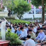 Ribuan Warga Tumpah Ruah Salat Idul Adha di Balai Kota Yogyakarta