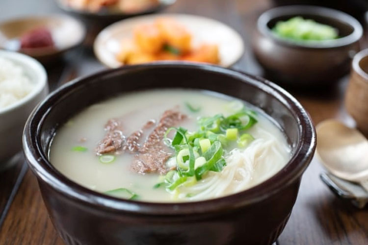 Seolleongtang.jpg