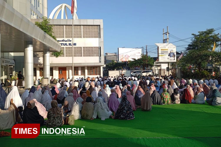 Sholat-Id.jpg