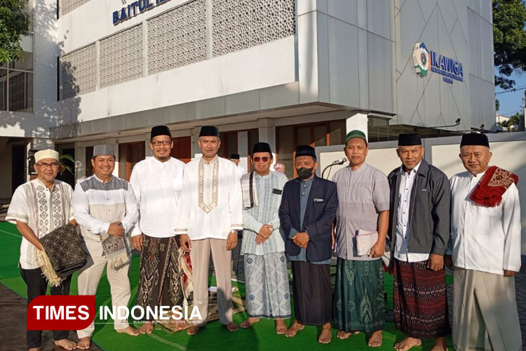 UWG-Malang-Gelar-Sholat-Id.jpg