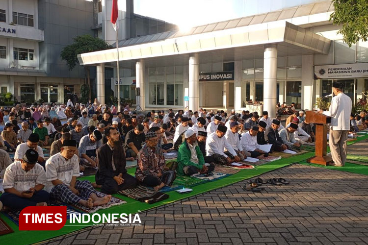UWG-Sholat-Id.jpg