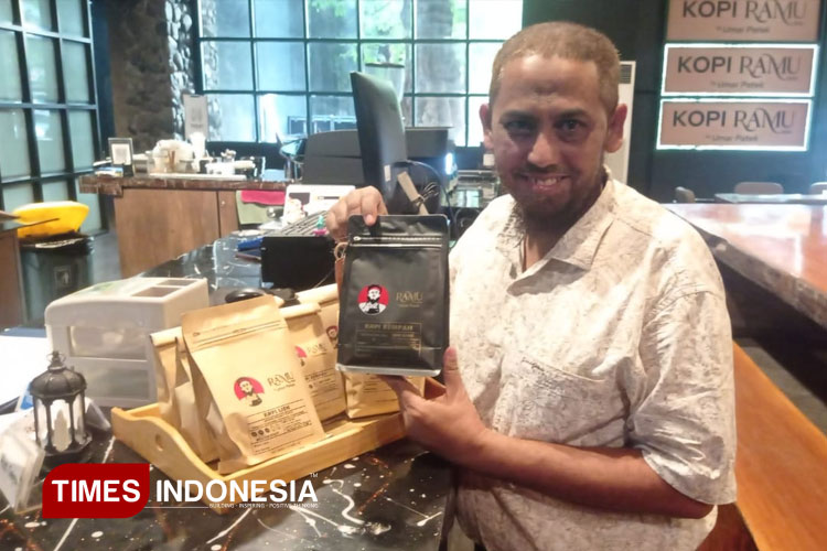 Umar Patek Buka Bisnis Kopi Resep Ibu, Ramu Coffe 1966