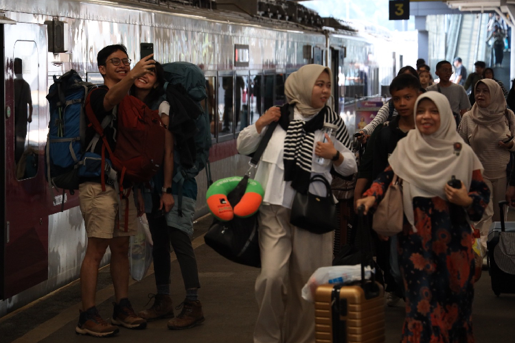 stasiun-Bandung-c.jpg