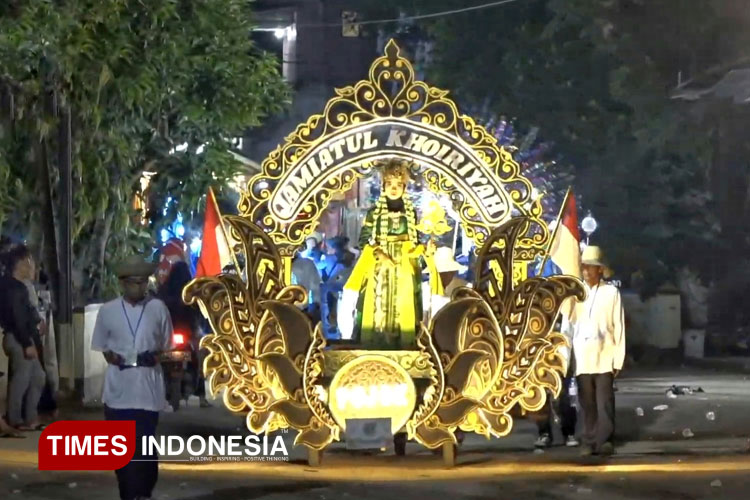 Takbir Keliling Idul Adha di Pondok Tremas Pacitan Meriah, Santri dan Warga Kompak Nyawiji