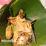 Nasi Pecel Mbah Mbleh, Cita Rasa Legendaris dari Kota Angin Nganjuk