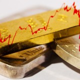 Harga Emas di Pegadaian Turun Lagi Hingga Rp32.000