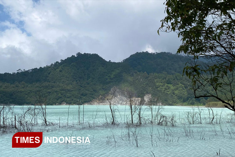 Perketat Pengawasan, Pengelola Talaga Bodas Garut Pasang Banner dan Garis Polisi