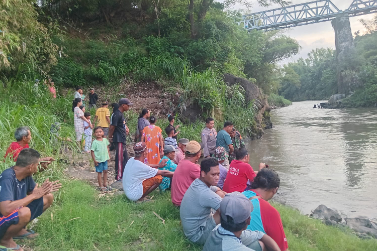 Warga Bondowoso Dilaporkan Hilang Diduga Terseret Arus Sungai Sampean Baru