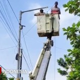 Pemkab Jember Perbaiki Lampu Jalan yang Berbulan-bulan Mati di Dusun Ledok