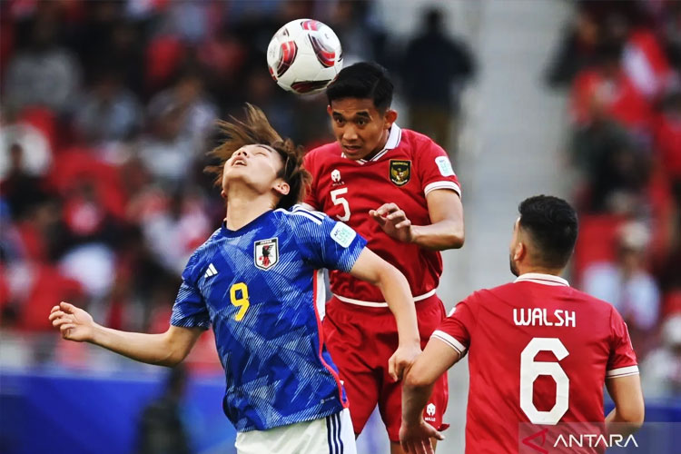 Rizky Ridho Terancam Absen, Lini Belakang Garuda Diuji Lawan Jepang