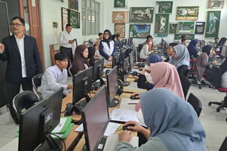1.515 Peserta Ikuti SSE UM-PTKIN 2025 di UIN Maliki Malang