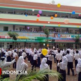 Tidak Harus Hura-Hura, Perpisahan ala Siswa Spenma Madiun di Halaman Sekolah