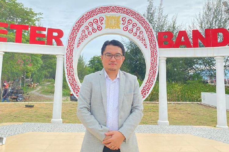 Penulisan Ulang Sejarah Indonesia Harus Dilakukan Secara Terbuka