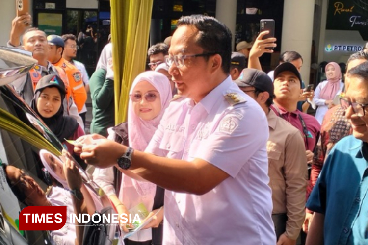 Tekan Polusi Udara, Ratusan Kendaraan di Gresik Jalani Uji Emisi