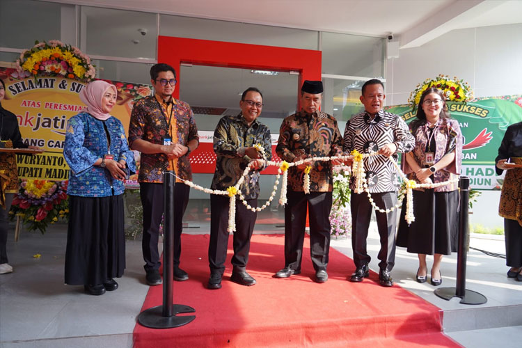 Akselerasi Pertumbuhan Bisnis, Bank Jatim Grand Launching Kantor Cabang Caruban